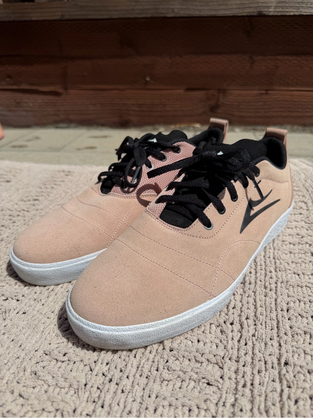 Lakai Men's Bristol Suede Sneaker Skateboard Shoes - Pink and Black